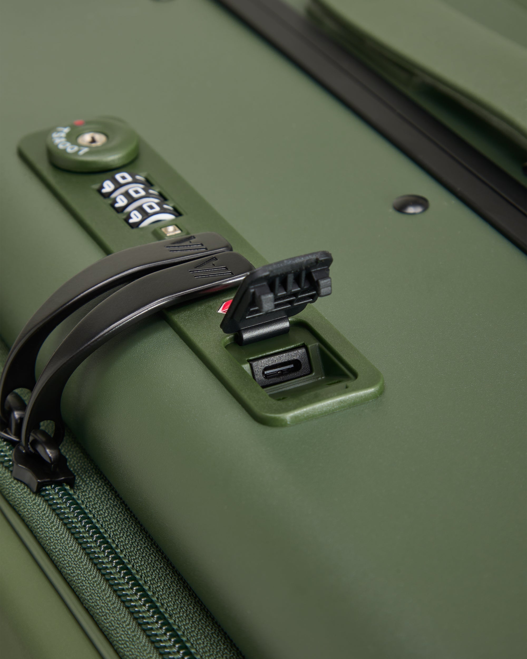 NEXT (Carry-On)